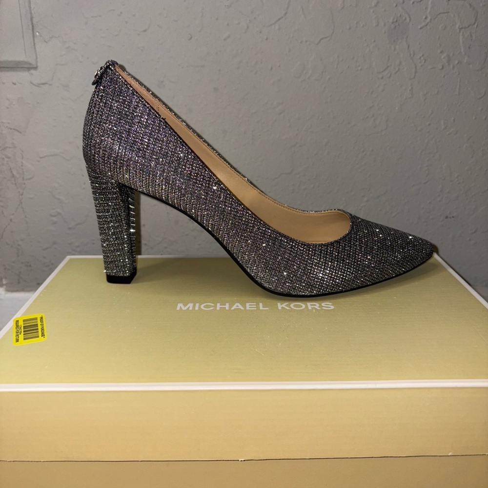Michael Kors Glitter Pump - Silver